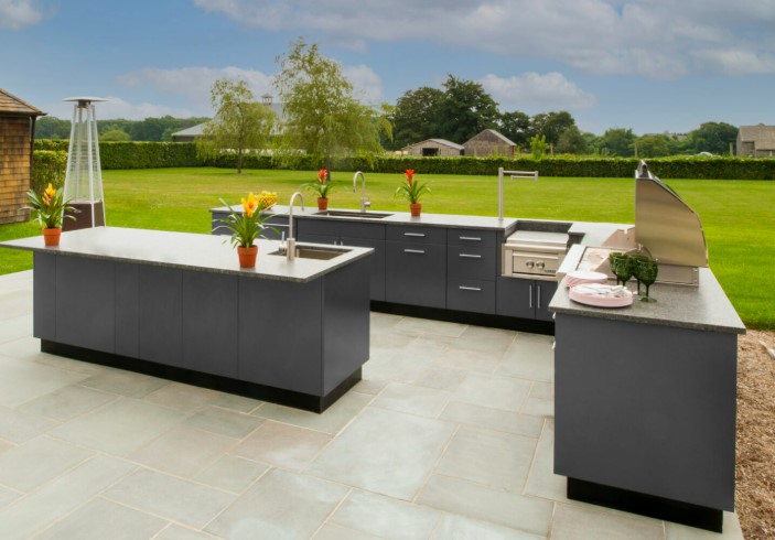 outdoor kitchen island